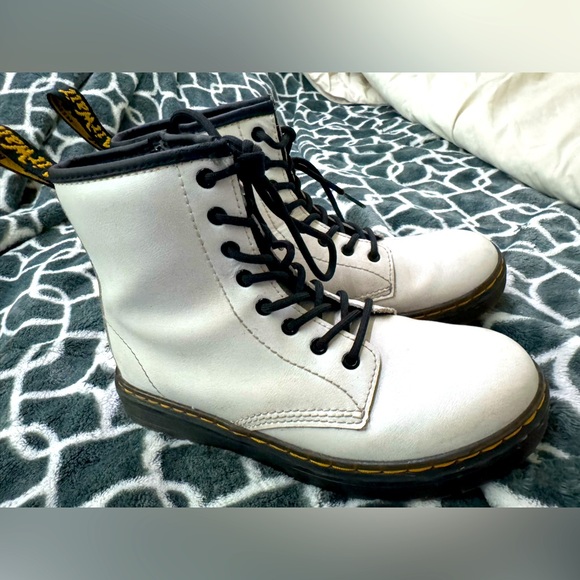 Dr. Martens Shoes - Dr martens boots.  Size 3 !!!  Hard to find size !